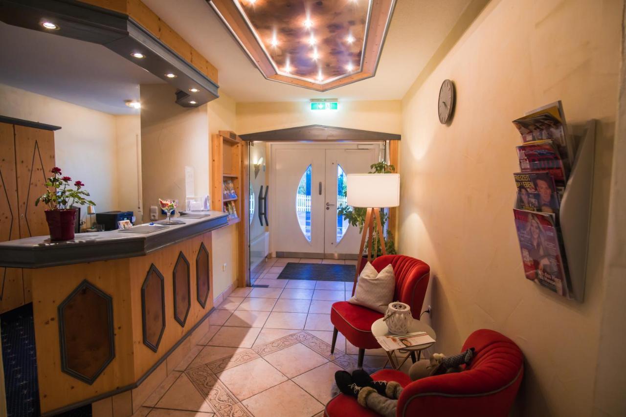 Hotel Waldeck Garni Kist Buitenkant foto