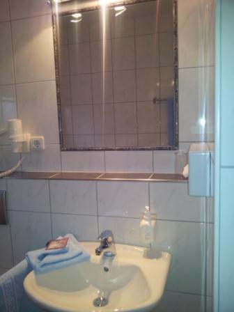 Hotel Waldeck Garni Kist Buitenkant foto